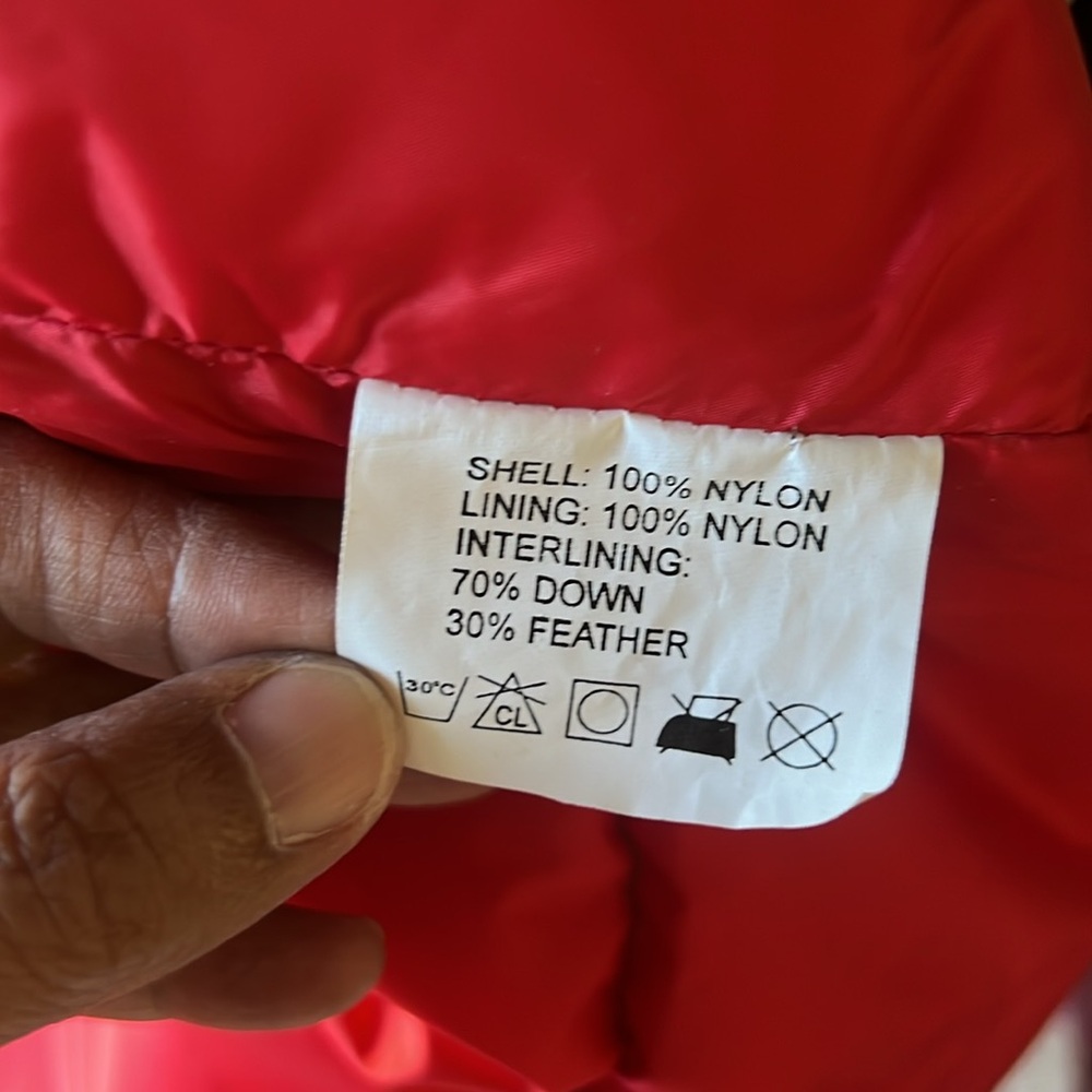 Vest - Picture 2 of 8